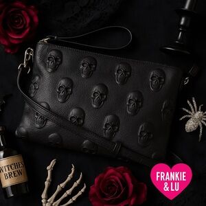 IO PELLE Black Skull Embossed Leather Crossbody Bag Made in Italy NWT